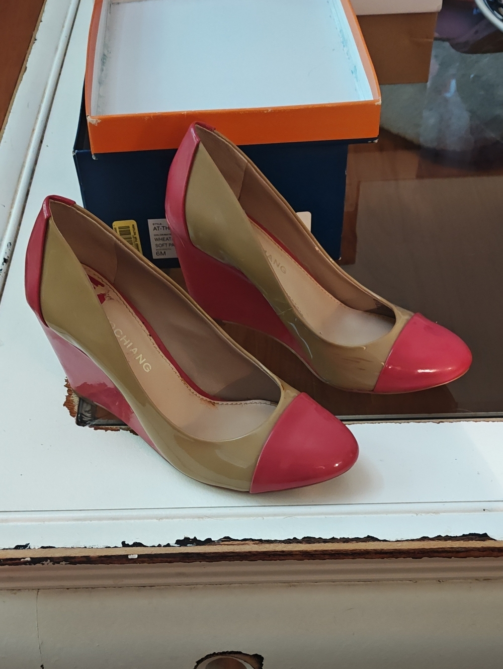 Arturo Chiang Coral/Tan Patent Leather Irina Wedge Heels Sz 6M